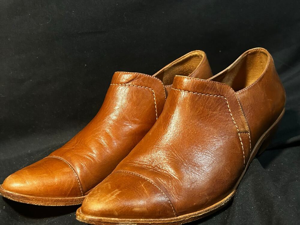 Bernardo Brown Leather Cap Toe Loafers Women 9.5M Made Brazil Vero Cuoio